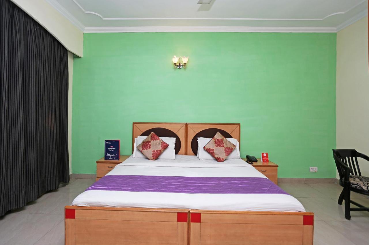 Oyo Near Mg Road Near Aravali Biodiversity Park Gurgaon Bagian luar foto